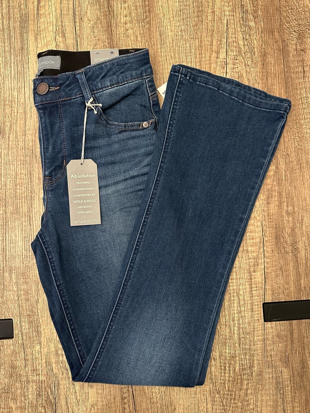 Wit & Wisdom Brittany Ab Solution High Waist Itty Bitty Bootcut Jeans Size 2